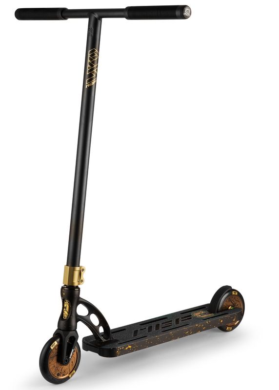 Самокат трюковой MGP VX9 NITRO SCOOTER  (черно-золотой)