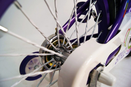 Двухколесный велосипед Rivertoys 16 дюймов фиолетовый